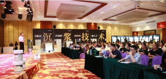 萬(wàn)磊30年，不走尋常路